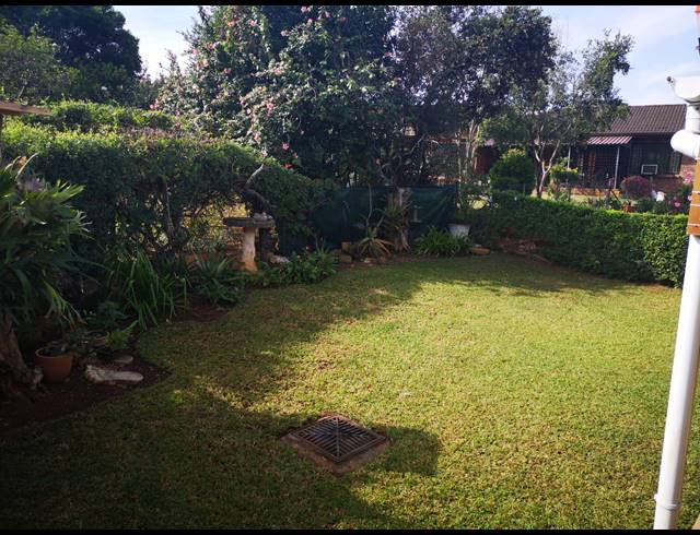 2 BEDROOM TOWNHOUSE TO LET IN HAYFIELDS
